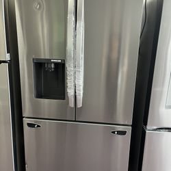 36’ French Door Stainless Steel Refrigerator, LG Fridge W Water Ice New Scratch Dents