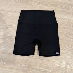 Alo Biker Shorts Size Med
