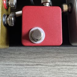 JHS Red Remote - Guitar Pedal