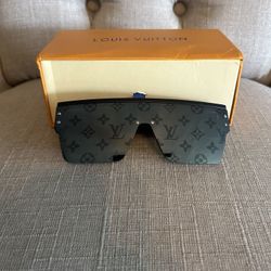 Louis Vuitton Waimea Monogram Sunglasses L Z1583W