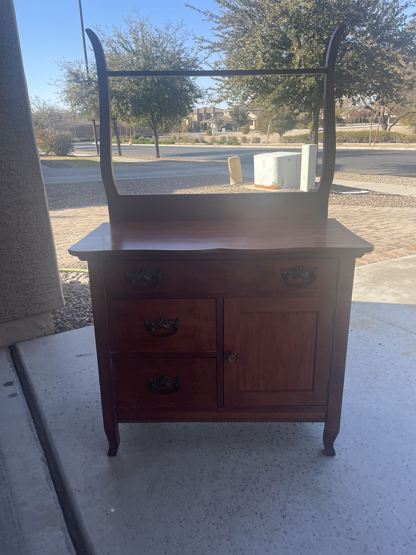 Antique Mahogany Wash Table/Dresser