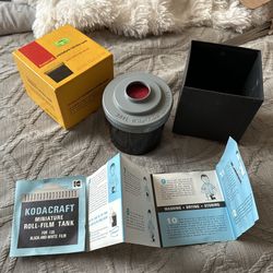 Vintage Kodak Kodacraft Miniature Roll Film Tank NOS with 2 35mm Aprons and Box. Never used perfect condition.