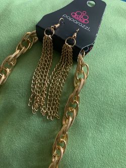 Necklace and earring set