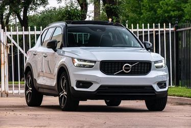 2020 Volvo XC40