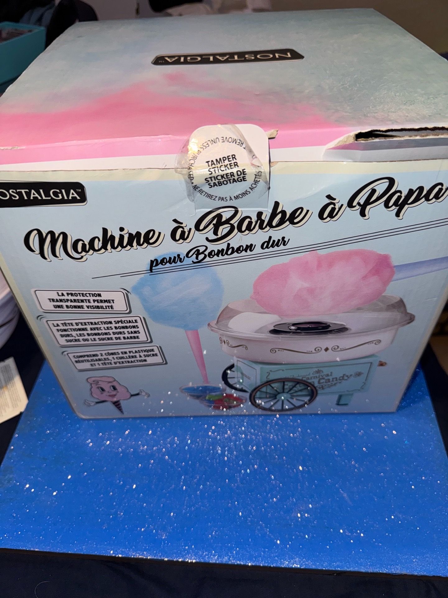 Nostalgia cotton candy machine