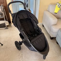 Britax B-Free Jogging Stroller – Smooth, Lightweight & Easy to Maneuver 