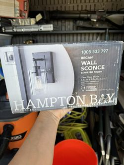 Hampton bay wall Scone 