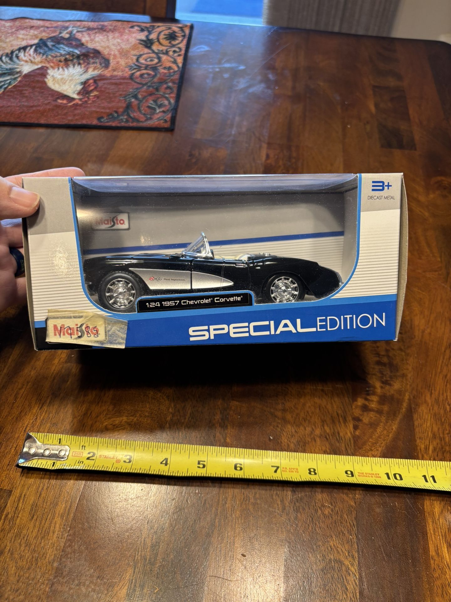 Maisto Special Edition, 1957 Chevrolet Corvette, . 1/ 24Scale