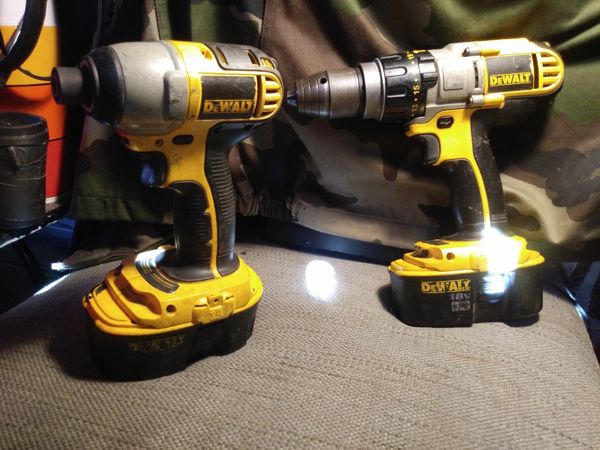Dewalt 18v Xrp Nicad 2 Tool Dcd950 1 Hamrill Dc825 4 Dewalt 18v Xrp Nicad 2 Tool Dcd950 1 Hamrill Dc825 4 Impact Driver W Batteries Tools Machinery In Los Angeles Ca Offerup
