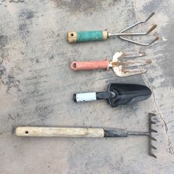 Garden Hand Tools. 4 For $7