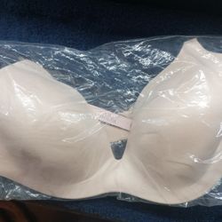 New!! Victoria Secrets Bra!!