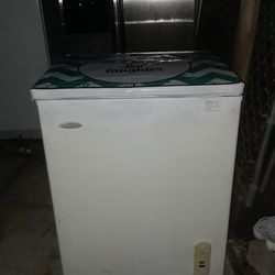 Deep Freezer 33 Height 25 Wide Inside 19 By 26