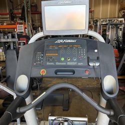 Life Fitness Integrity Series commercial treadmill with PVS