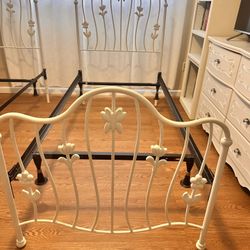 Twin Bed -  Great Conditions