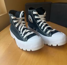 Converse 2” Platform Hi-Top Cushioned Sneakers Wms 8