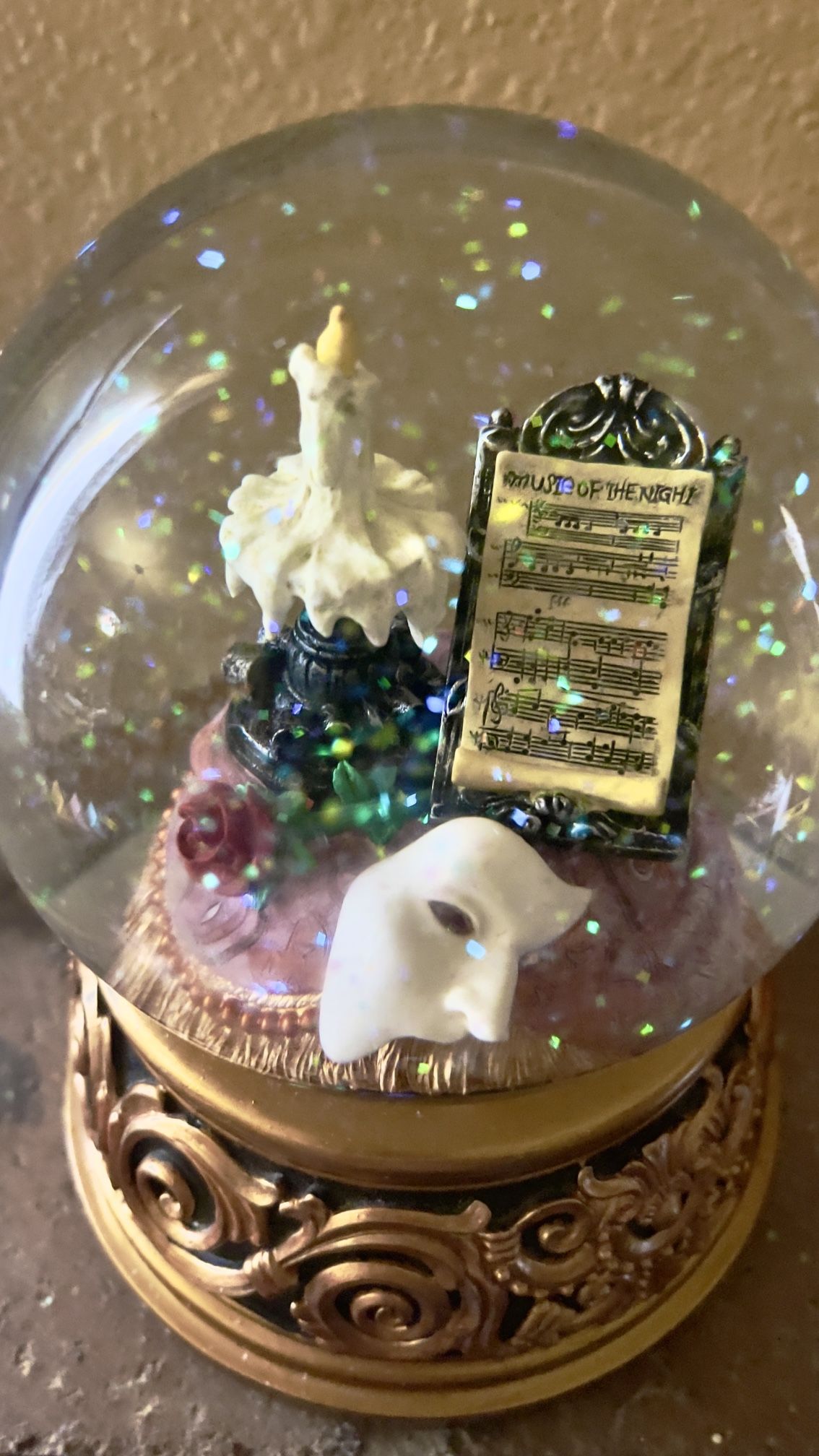 Collectable San Fransisco Music Box Company Phantom Of The Opera Snow Globe - No longer manufactured