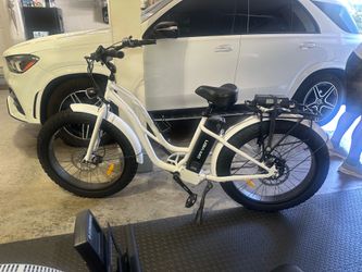 White E-bike by Driven