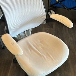 FREE White Mod Office Chair