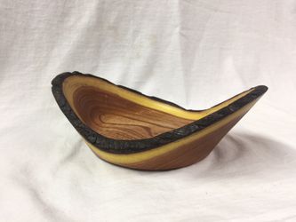 Live edge bowl