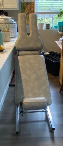 Small Chiropractic Massage Table