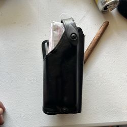 Safariland level 2 holster