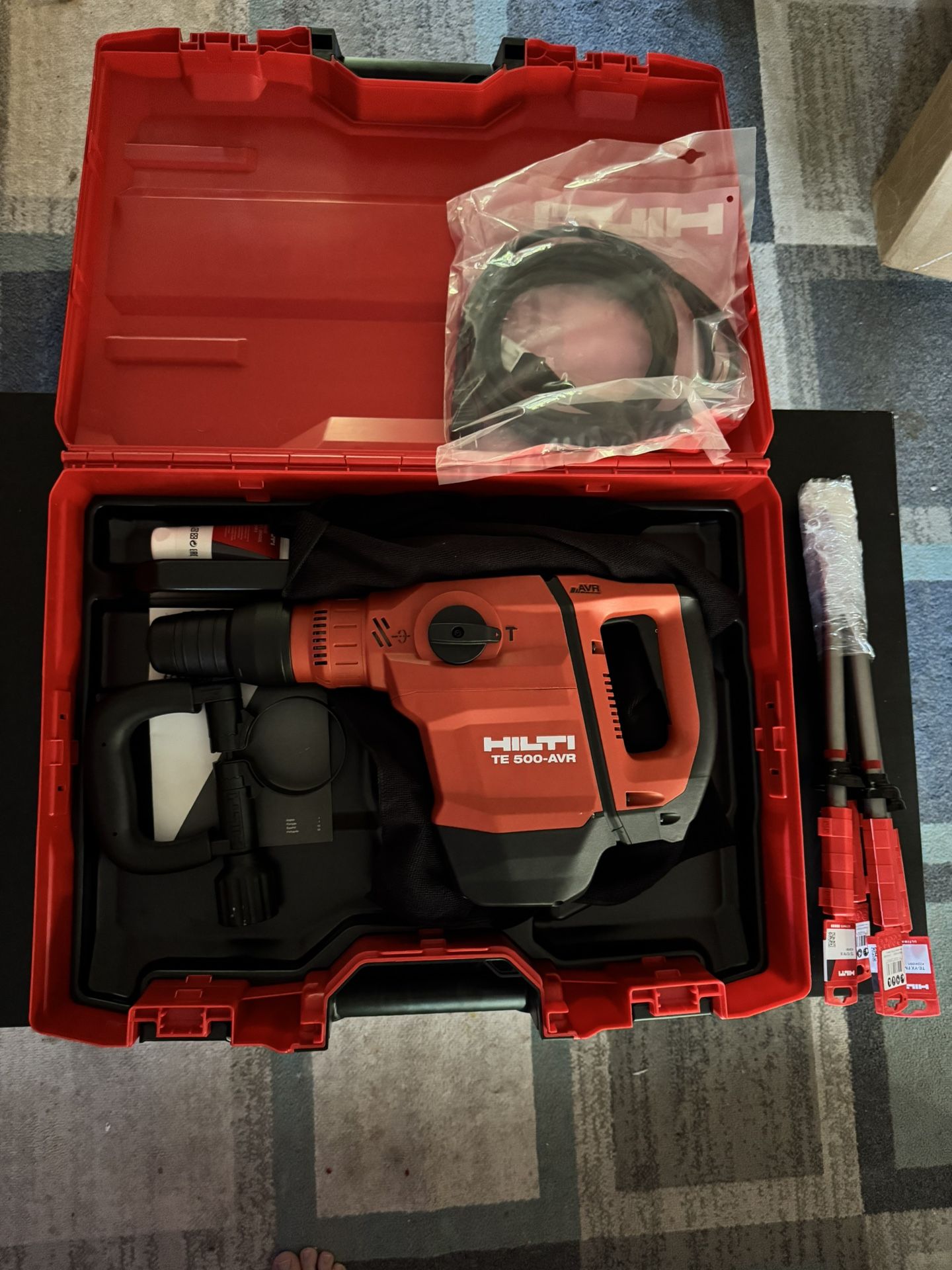 Hilti TE 500-AVR with 4 Bits