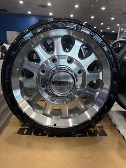 17x8.5 MR315 MACHINE GLOSS BLACK LIP 8x180 25 offset 8 lug nuts