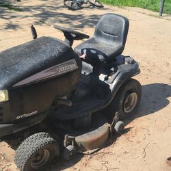 Craftsman lawnmower (parts or fixer upper)