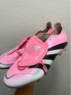 Adidas Predators academy soccer cleats