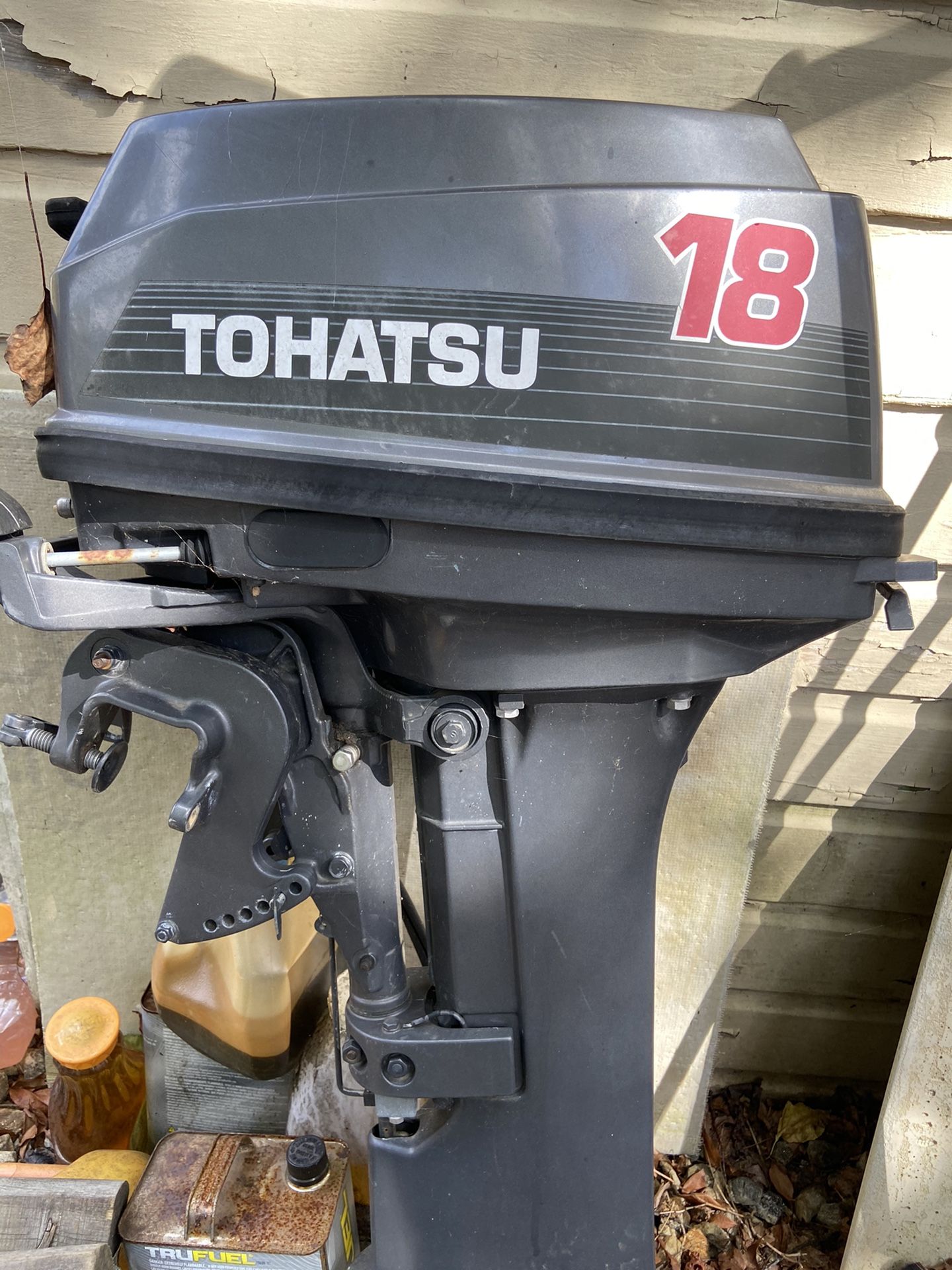 Tohatsu 18 hp long shaft.