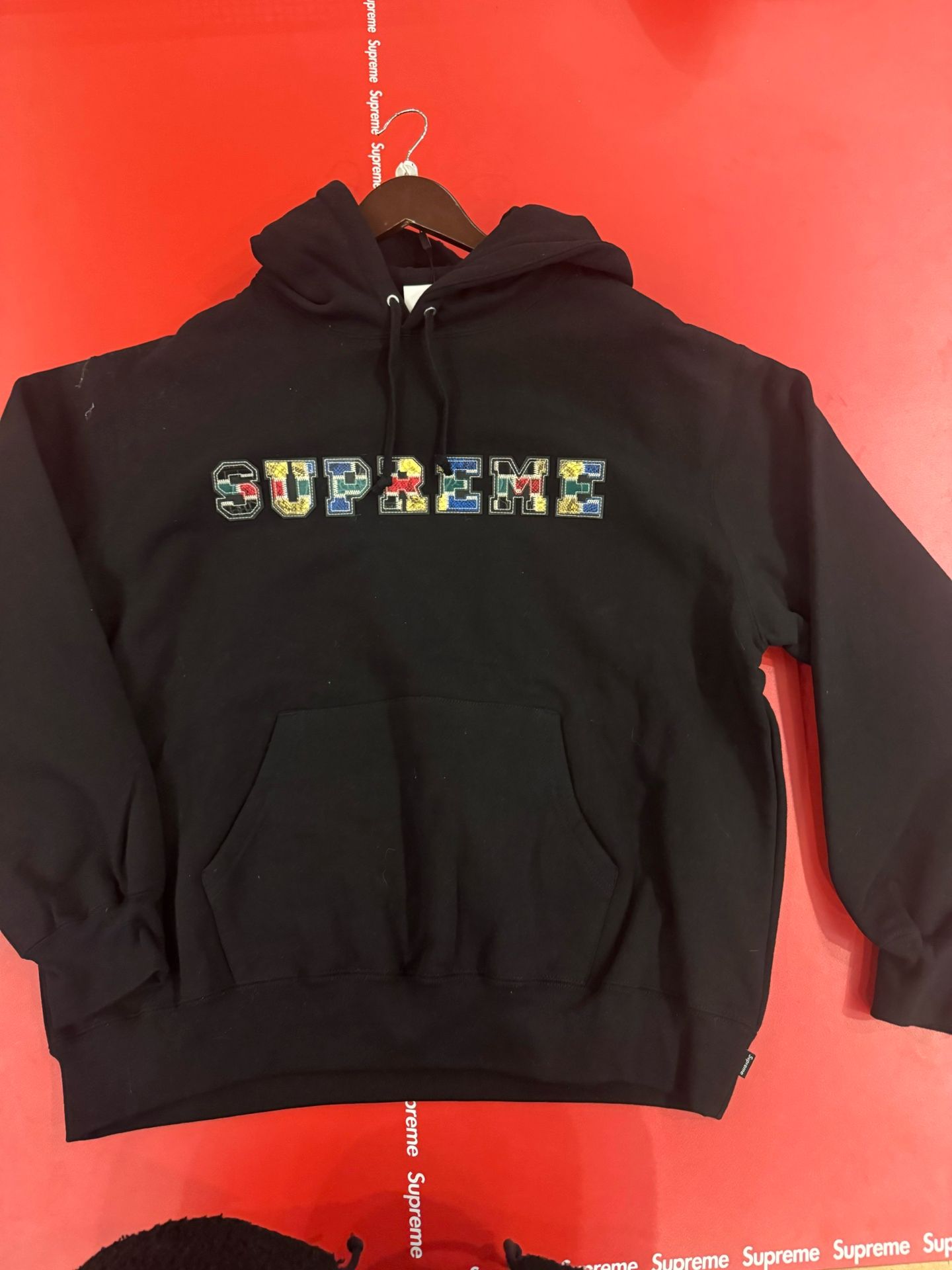Supreme Snakeskin Logo Hoodie ‘Black’ Size L
