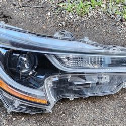 2020 2021 2022 TOYOTA COROLLA RIGHT PASSENGER HEADLIGHT 