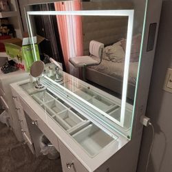 Makeup Vanity 