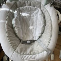 Graco Sooth And Sway LX Swing With Portable Bouncer