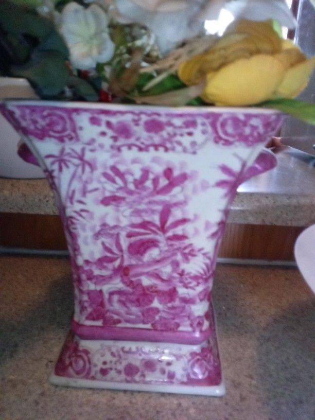 A Vintage Old Pink Vase