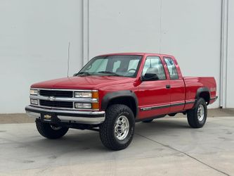 Chevrolet C/K 2500 4x4 Extended Cab Pickup