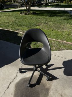 IKEA BLACK SWIVEL DESK CHAIR