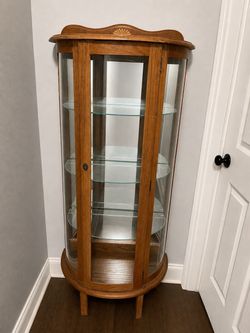 VINTAGE curio cabinet