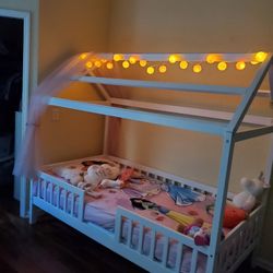 Montessori Twin Bed