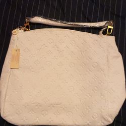 Luxury white style purse