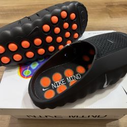W Nike Mind Slides 001 Womens Sz 8 NEW