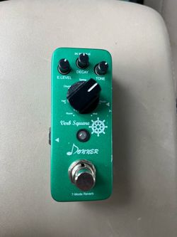 Donner 7 reverb effects pedal