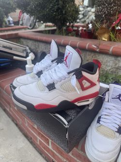 Jordan 4