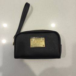 Authentic Michael Kors Pouch Small Bag