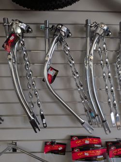 Bent or straight Springer fork with flat twist