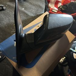 2016 Toyota Sequoia Passenger Side Mirror