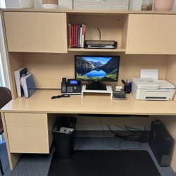 Office desk With Hutch