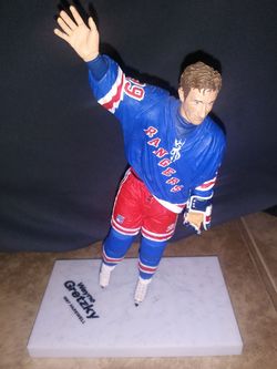 Rangers Wayne gretzky doll1997 farewell