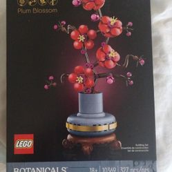 LEGO Botanicals Plum Blossom Brand New Sealed 