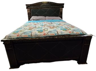 Elegant California King Bed Frame/ Cama Frame 